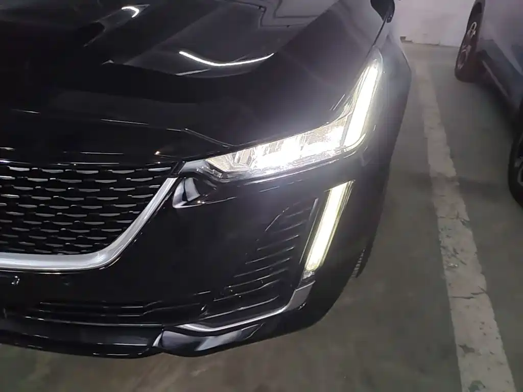 Cadillac CT5 — миниатюра 24
