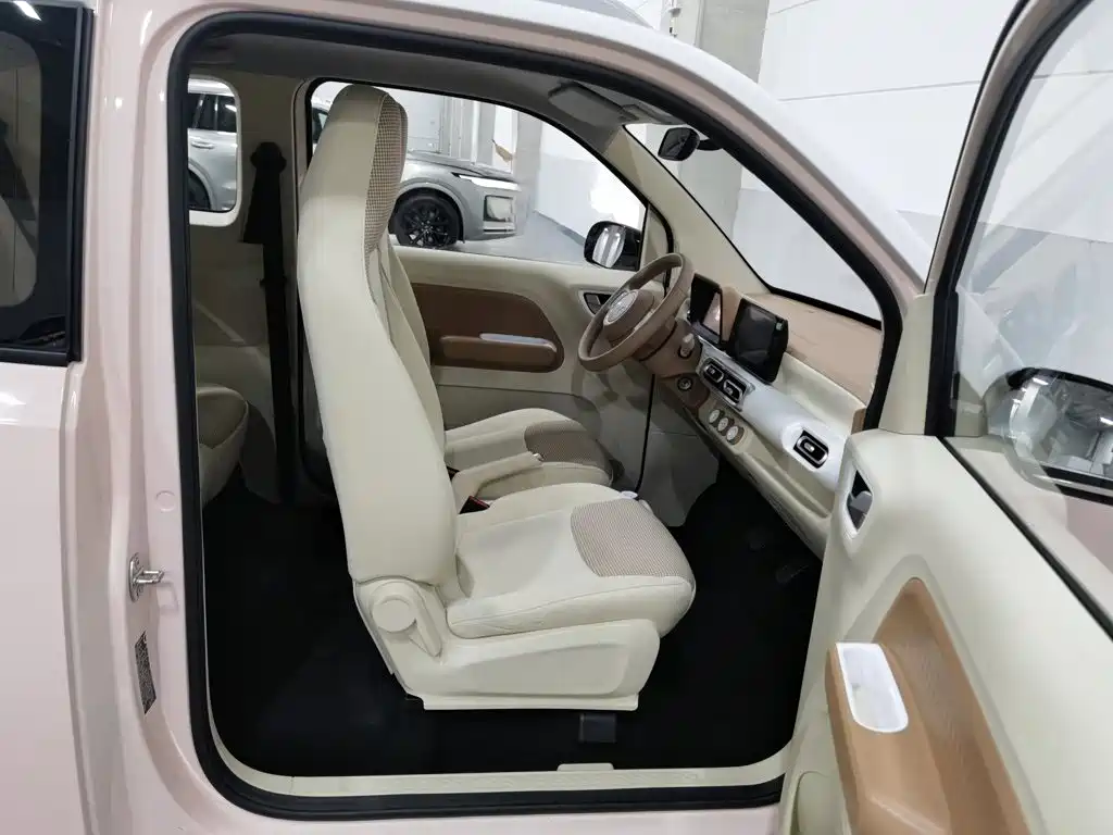Wuling MINIEV — миниатюра 23