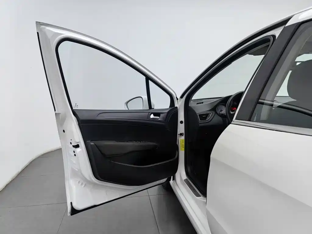 Peugeot 308 — миниатюра 8