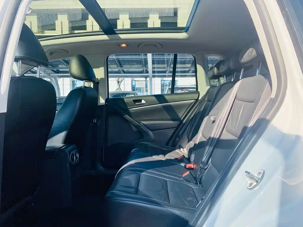 Volkswagen Tiguan — миниатюра 11