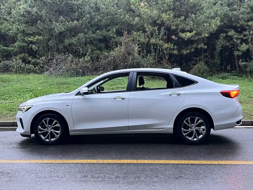 Buick Verano — миниатюра 3