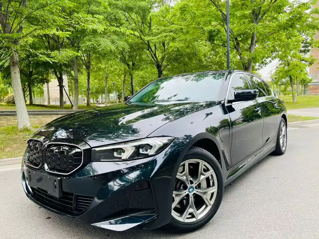 BMW i3 2024