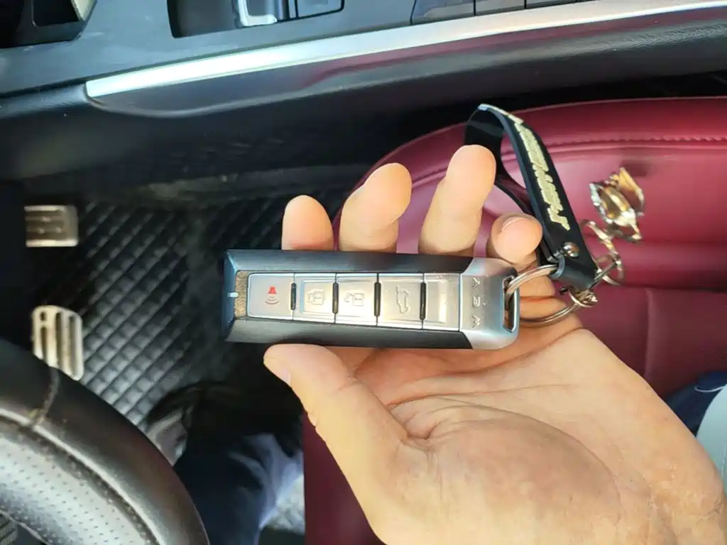 Wey Wey VV5 — миниатюра 9