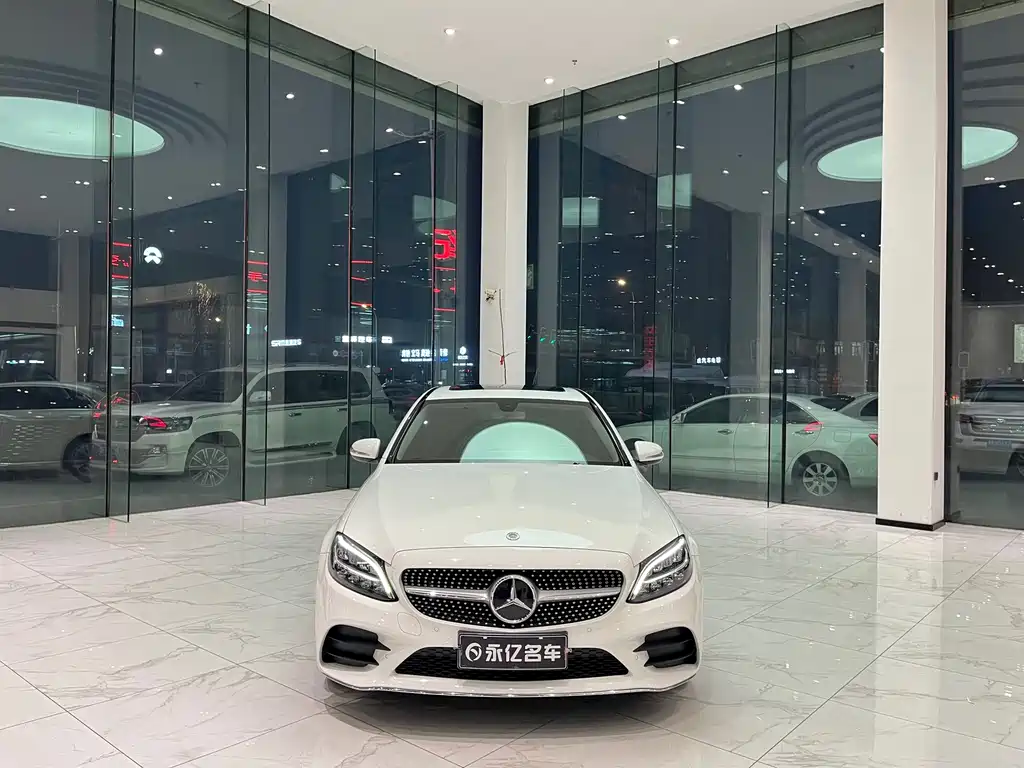 Mercedes-Benz C-Class 2020