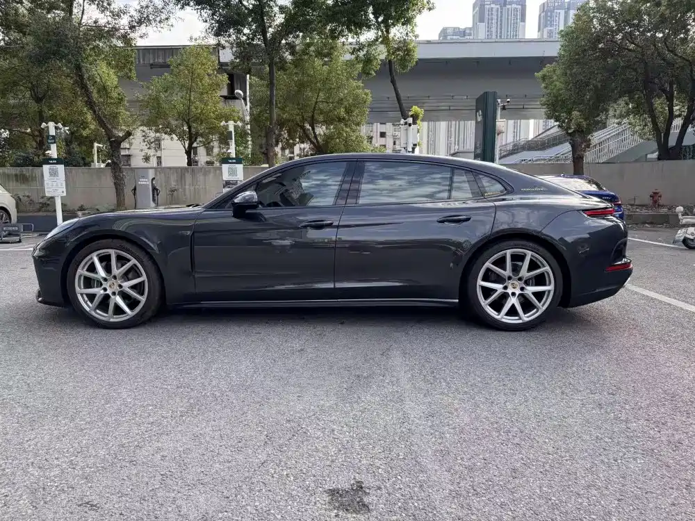 Porsche Panamera — миниатюра 13