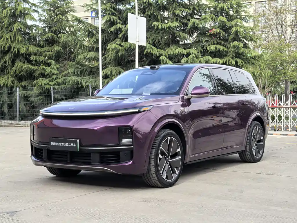 Li Auto Li L9 2025
