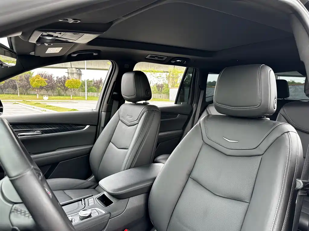 Cadillac XT6 — миниатюра 16