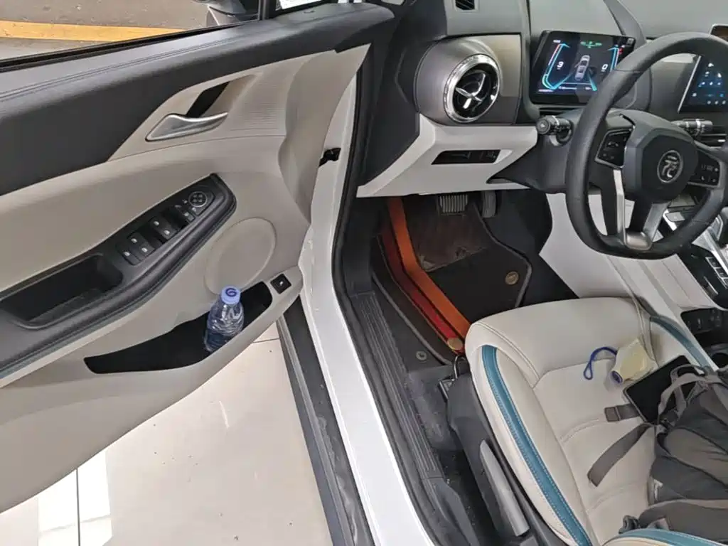 BYD Yuan Pro — миниатюра 16