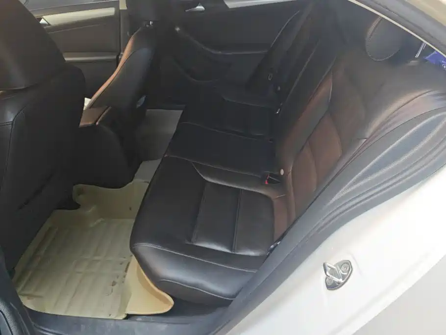 Volkswagen Sagitar — миниатюра 11