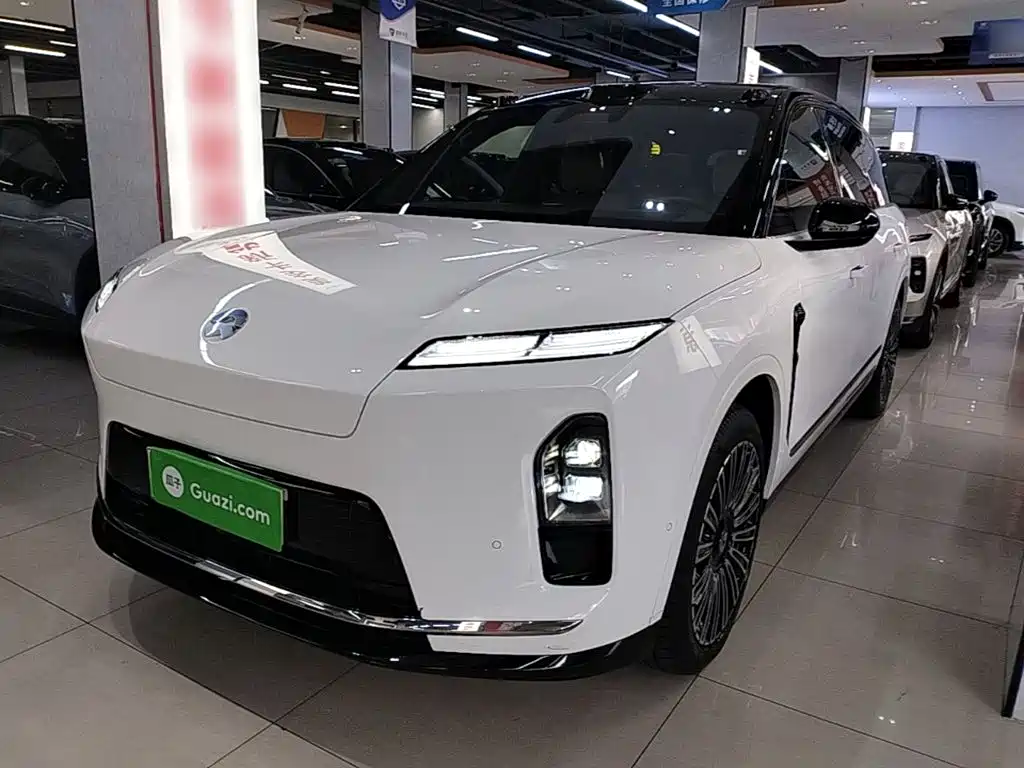 NIO ES8 — миниатюра 2