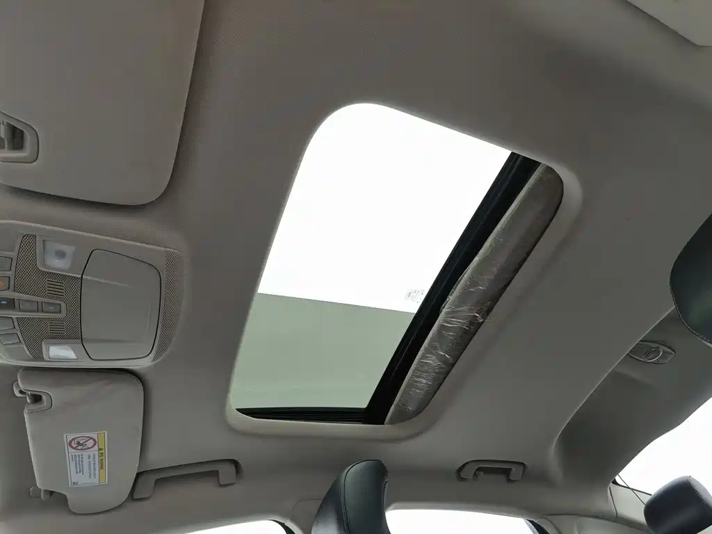 Ford Mondeo — миниатюра 14