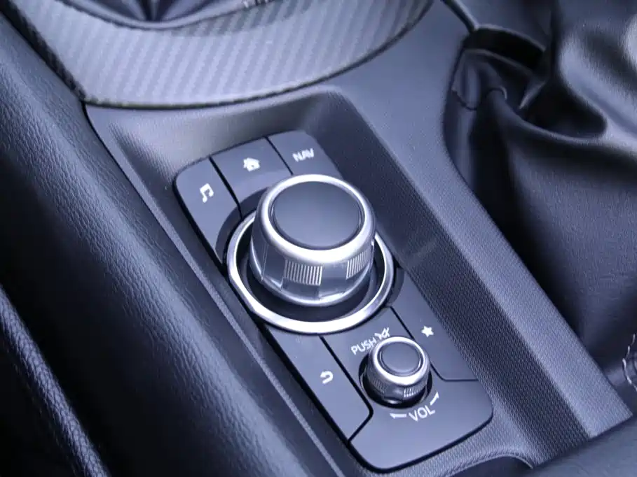 Mazda MX-5 — миниатюра 10