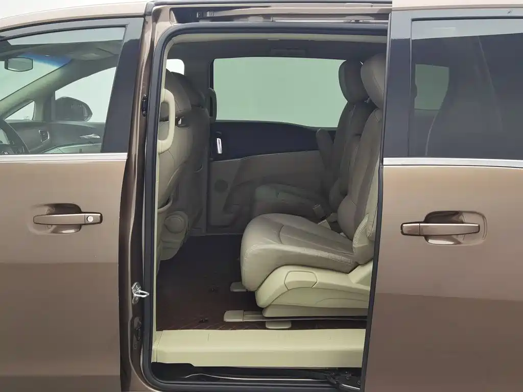 Buick GL8 — миниатюра 15