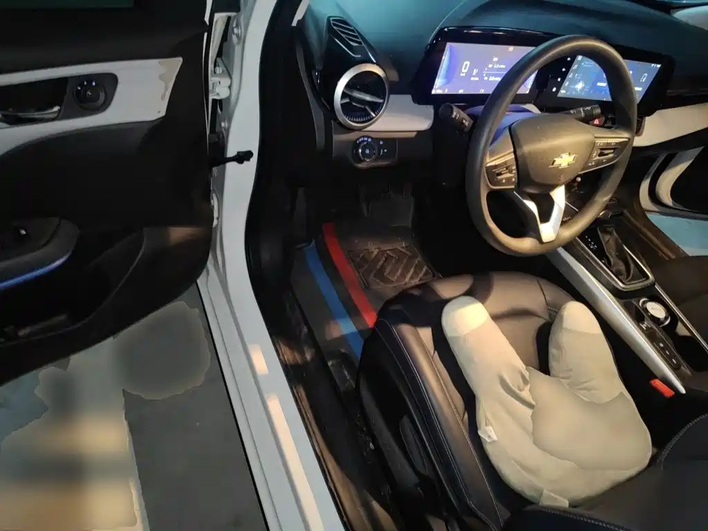 Chevrolet Monza — миниатюра 12