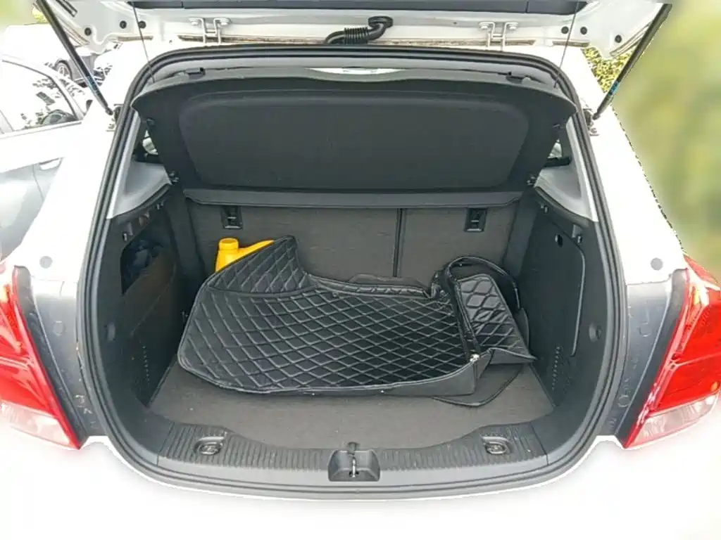 Chevrolet Trax — миниатюра 24