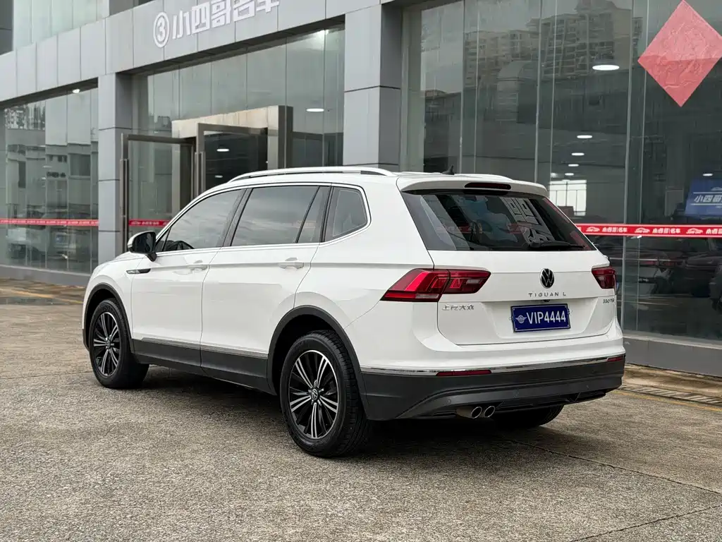 Volkswagen Tiguan L — миниатюра 9