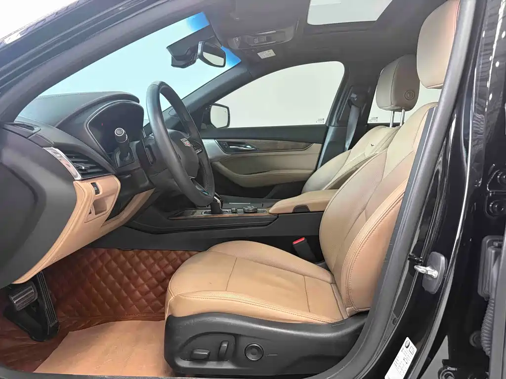 Cadillac CT5 — миниатюра 4