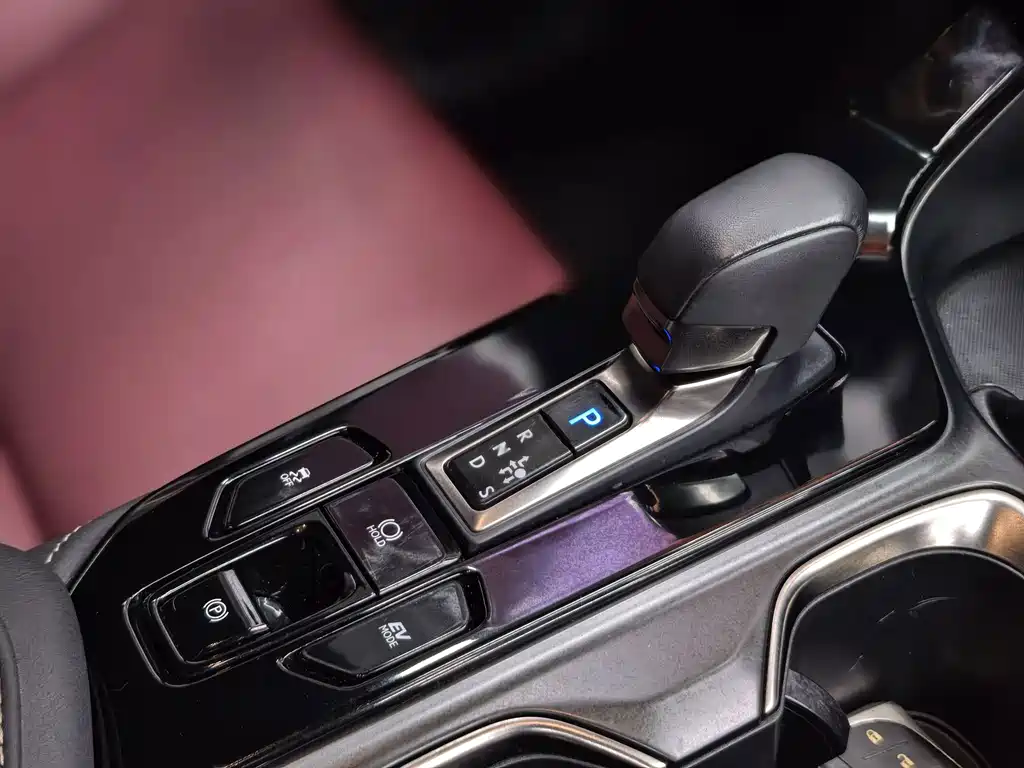 Lexus NX — миниатюра 22