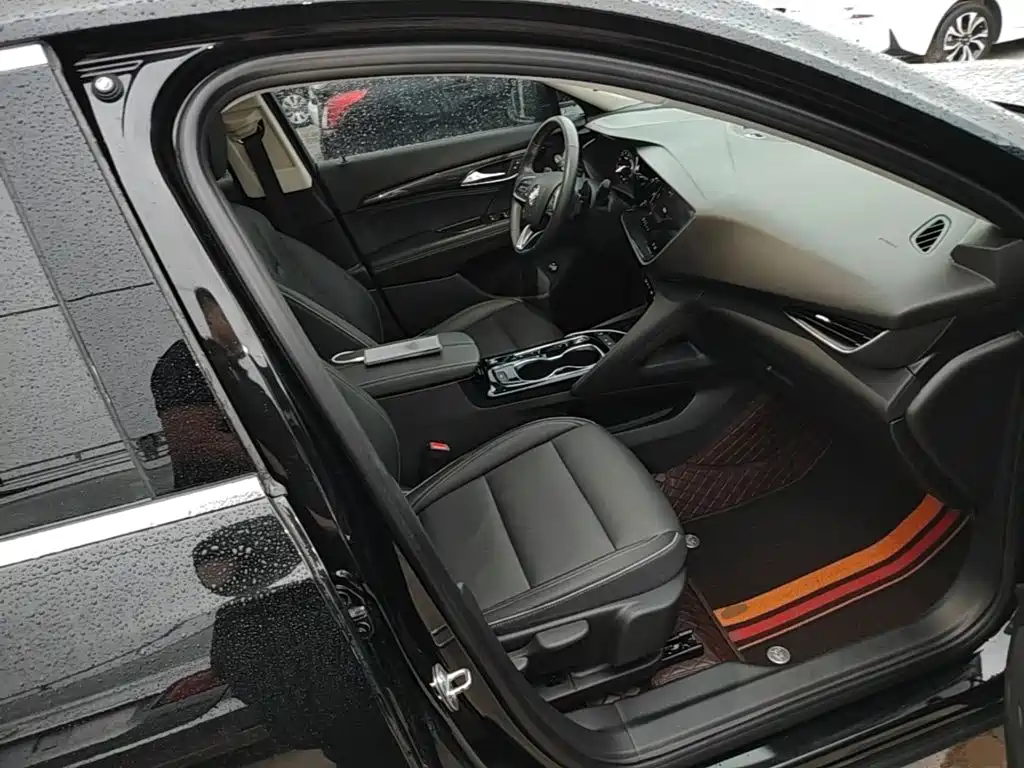Buick Envision Plus — миниатюра 25