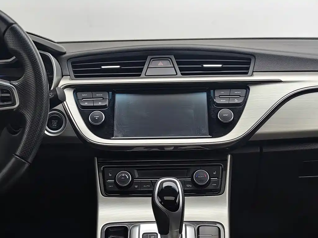 Geely Emgrand GL — миниатюра 12