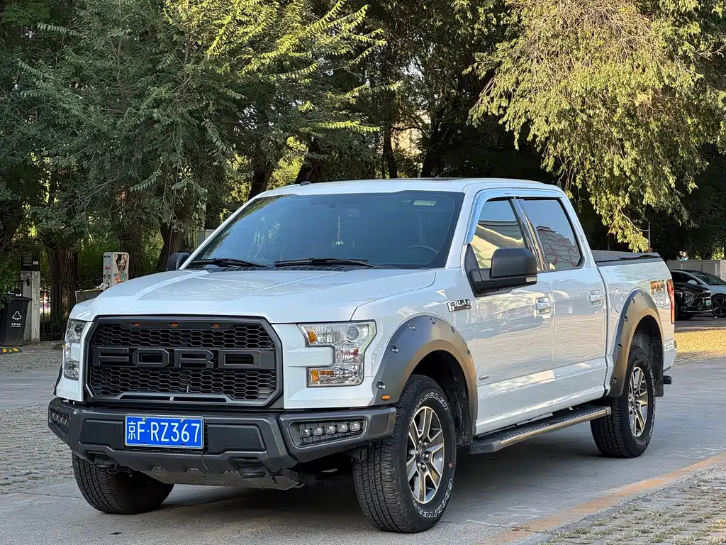 Ford F-150 Raptor