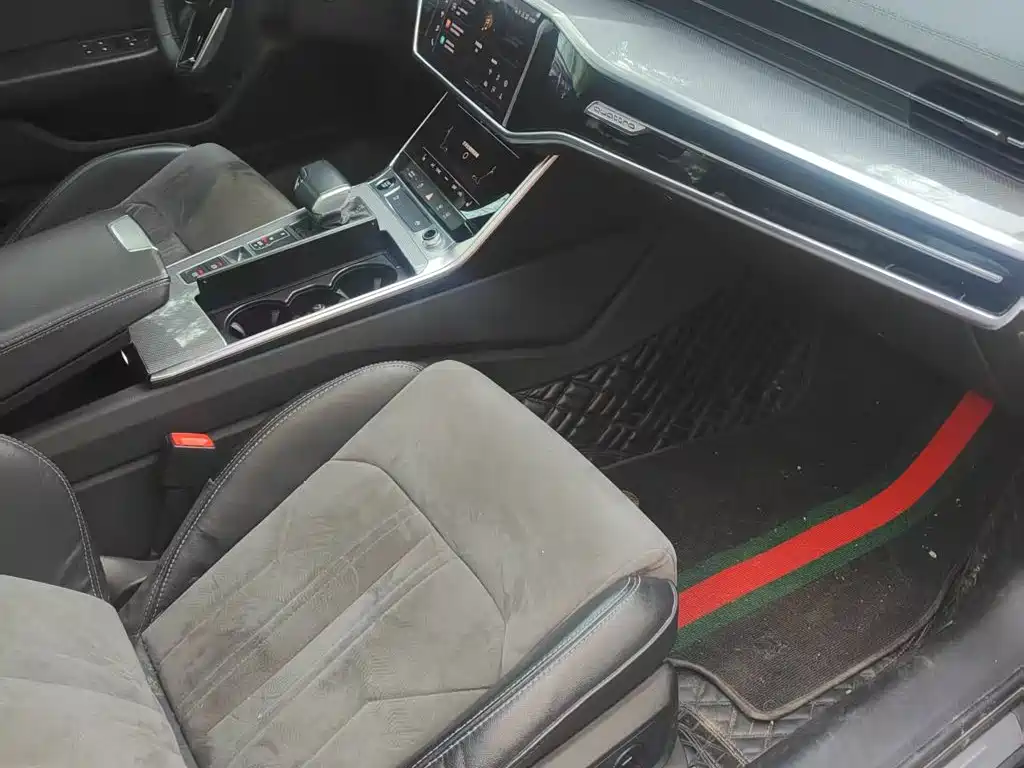 Audi A6L — миниатюра 5