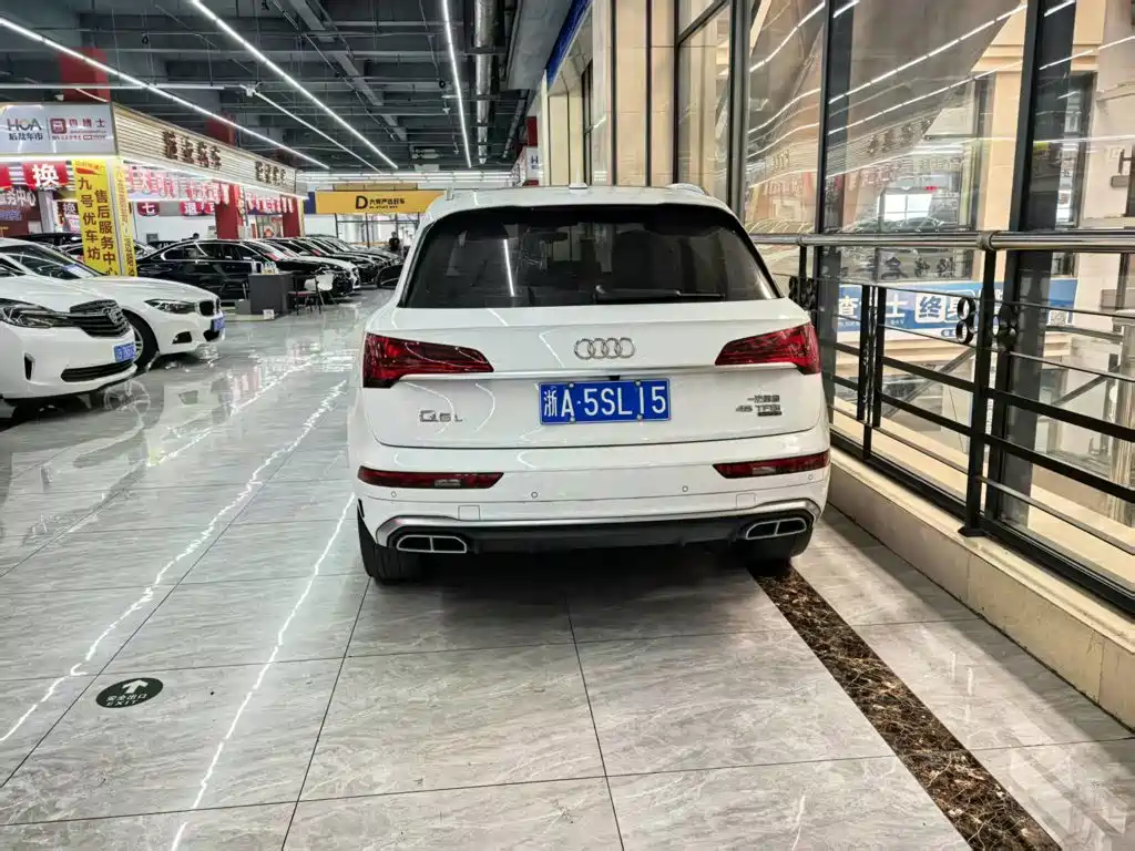 Audi Q5L — миниатюра 3
