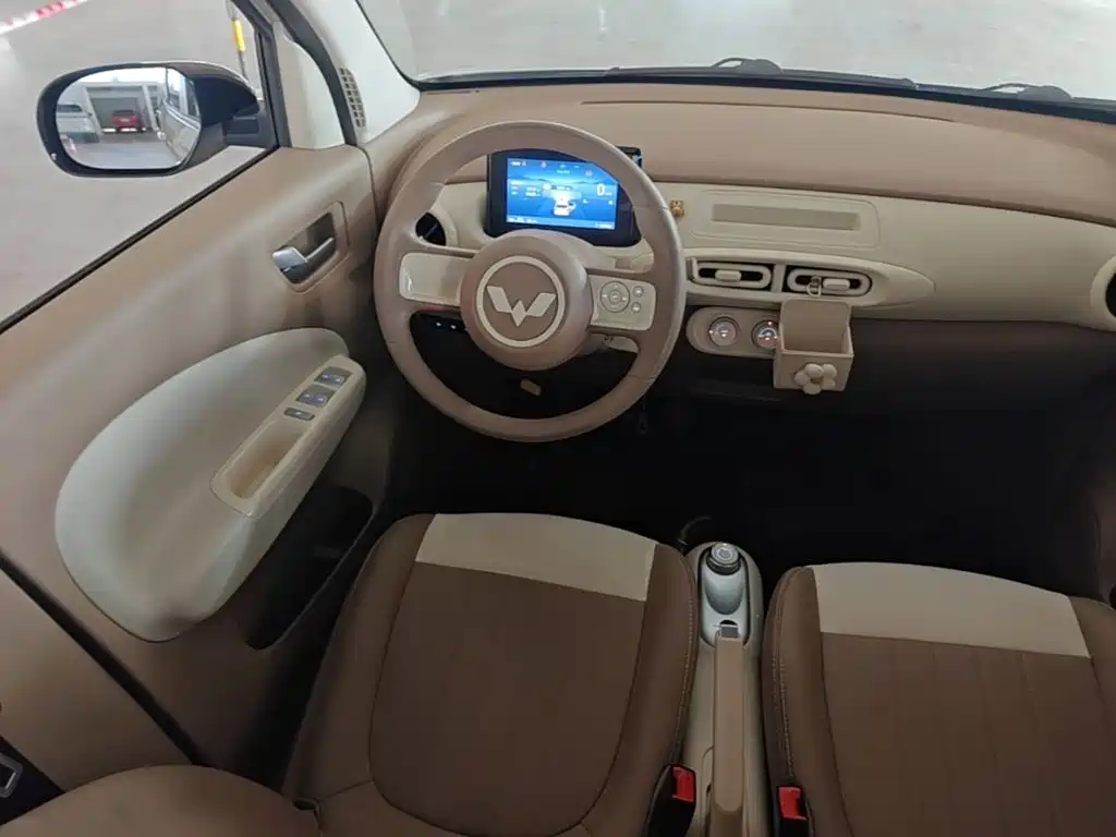Wuling MINIEV — миниатюра 11