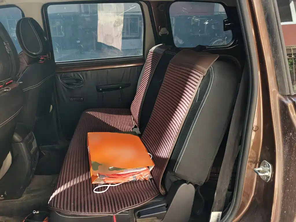 Wuling Hongguang — миниатюра 15