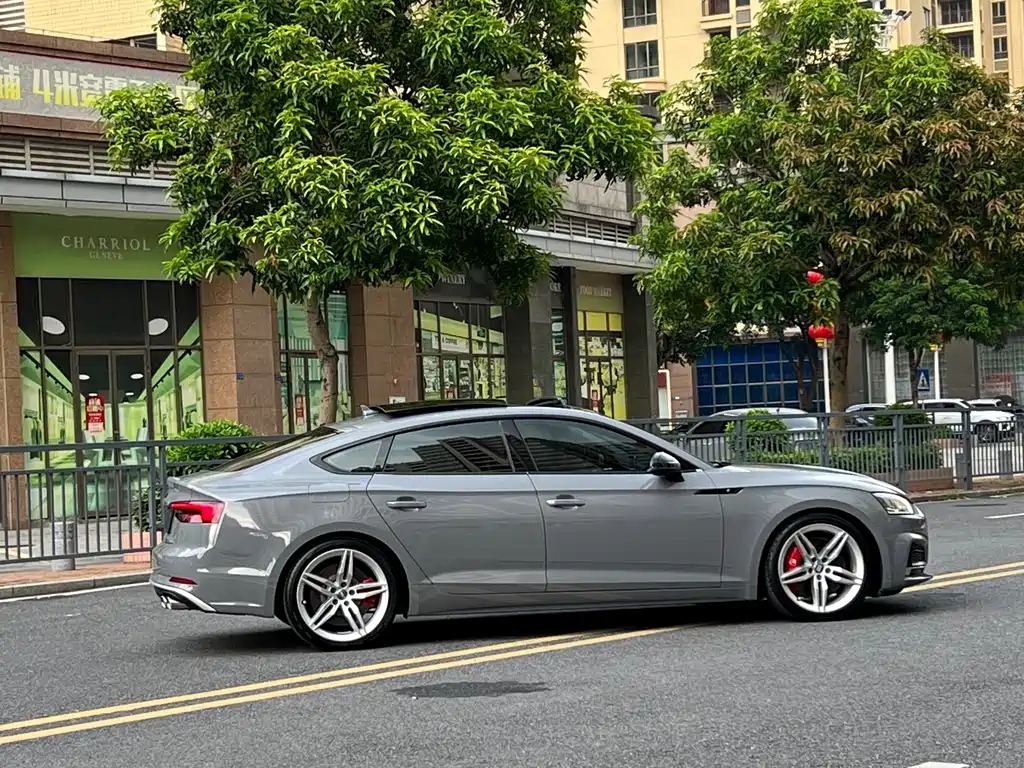 Audi A5 (Import) — миниатюра 12
