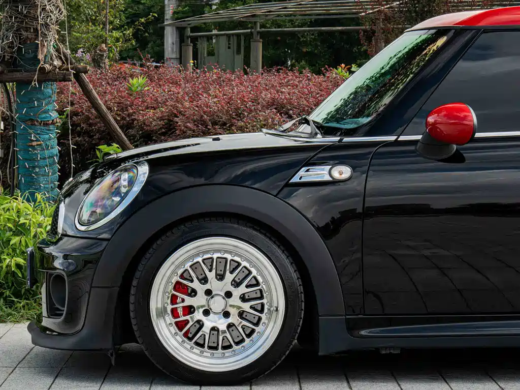 MINI Mini JCW Clubman — миниатюра 5