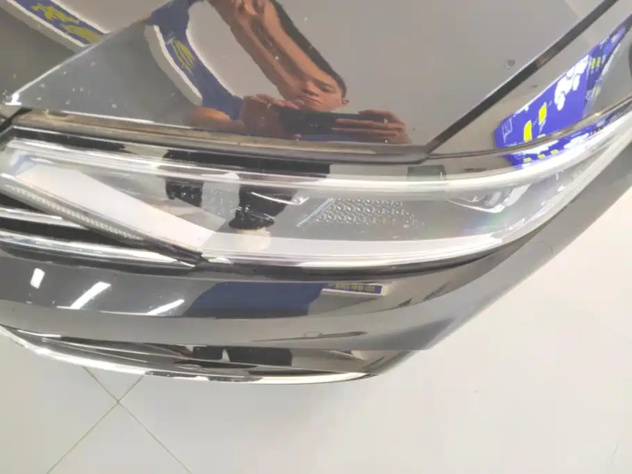Volkswagen Magotan PHEV — миниатюра 5