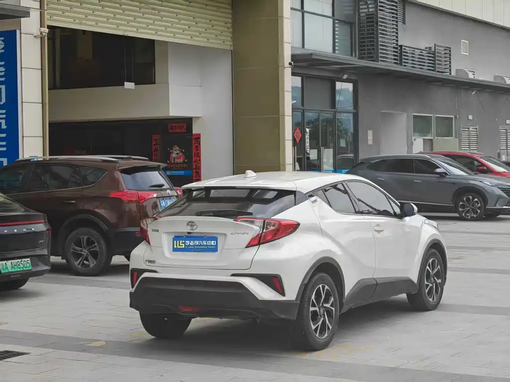 Toyota C-HR — миниатюра 3