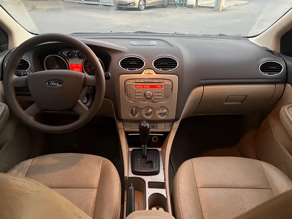 Ford Focus — миниатюра 12