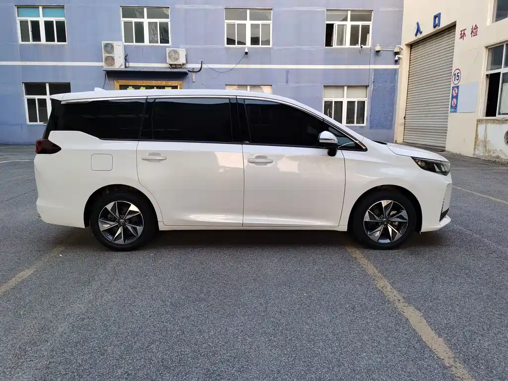 GAC Motor Trumpchi M6 — миниатюра 4