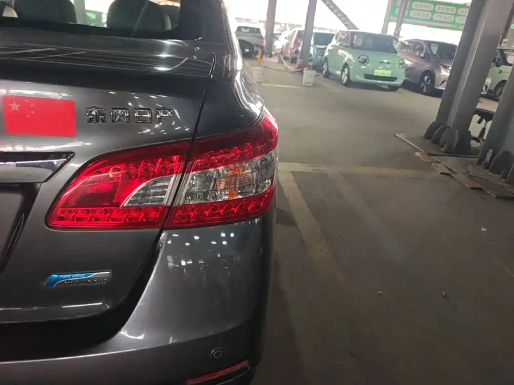 Nissan Sylphy — миниатюра 8