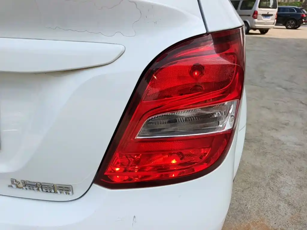 Chevrolet Aveo — миниатюра 8