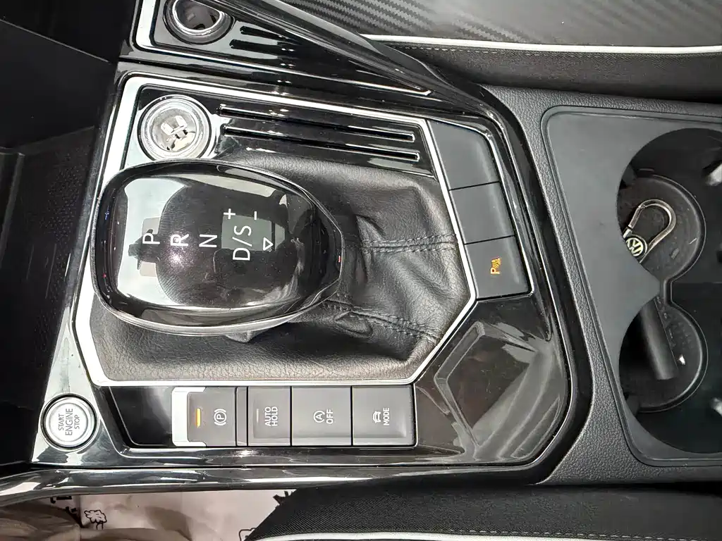 Volkswagen X — миниатюра 27