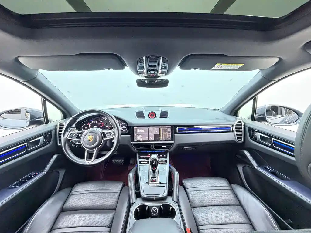 Porsche Cayenne — миниатюра 15