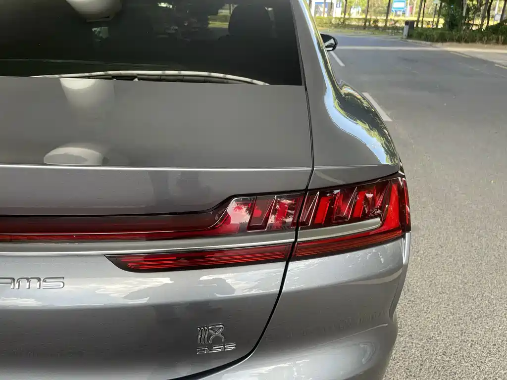 BYD Han — миниатюра 8