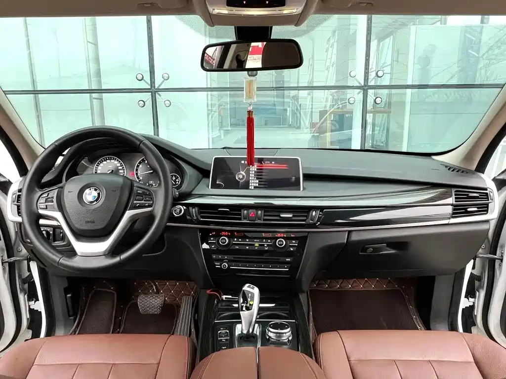 BMW X5 (Import) — миниатюра 4