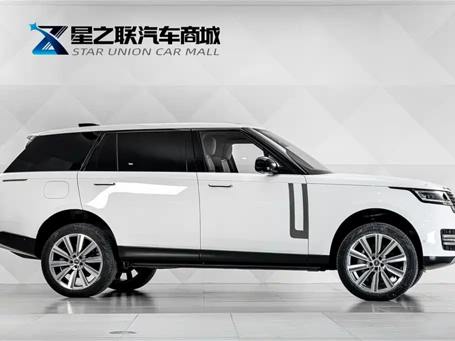 Land Rover Range Rover 2024 3.0 L6 400PS Long Wheelbase