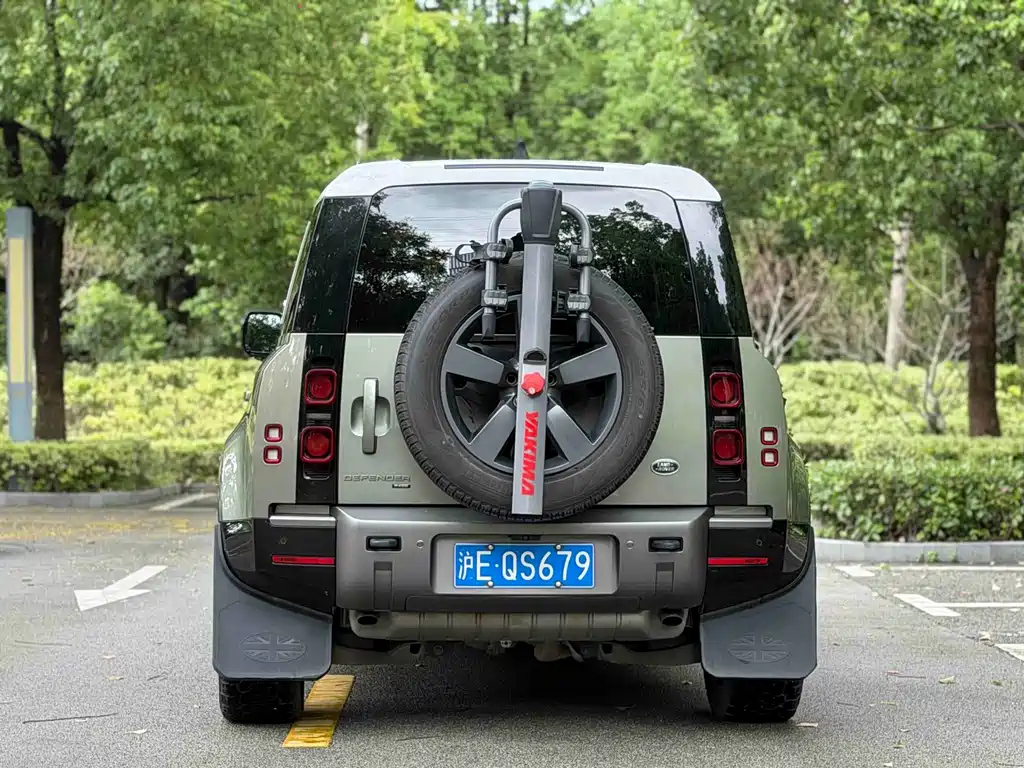 Land Rover Defender — миниатюра 9