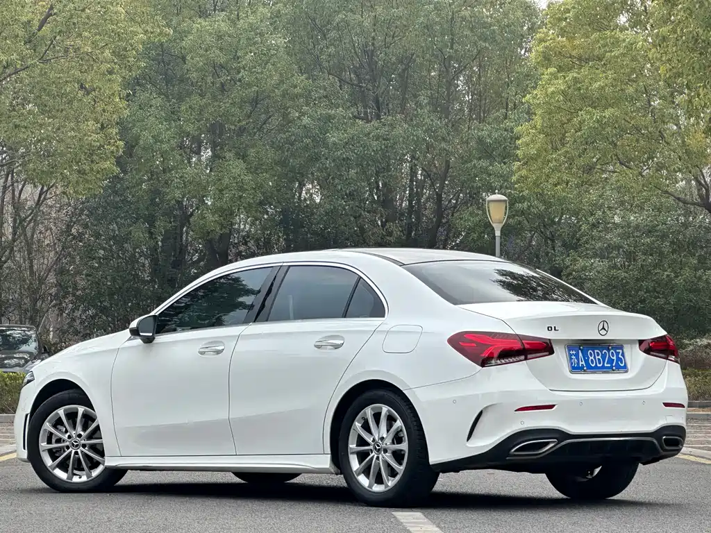 MERCEDES-BENZ A CLASS