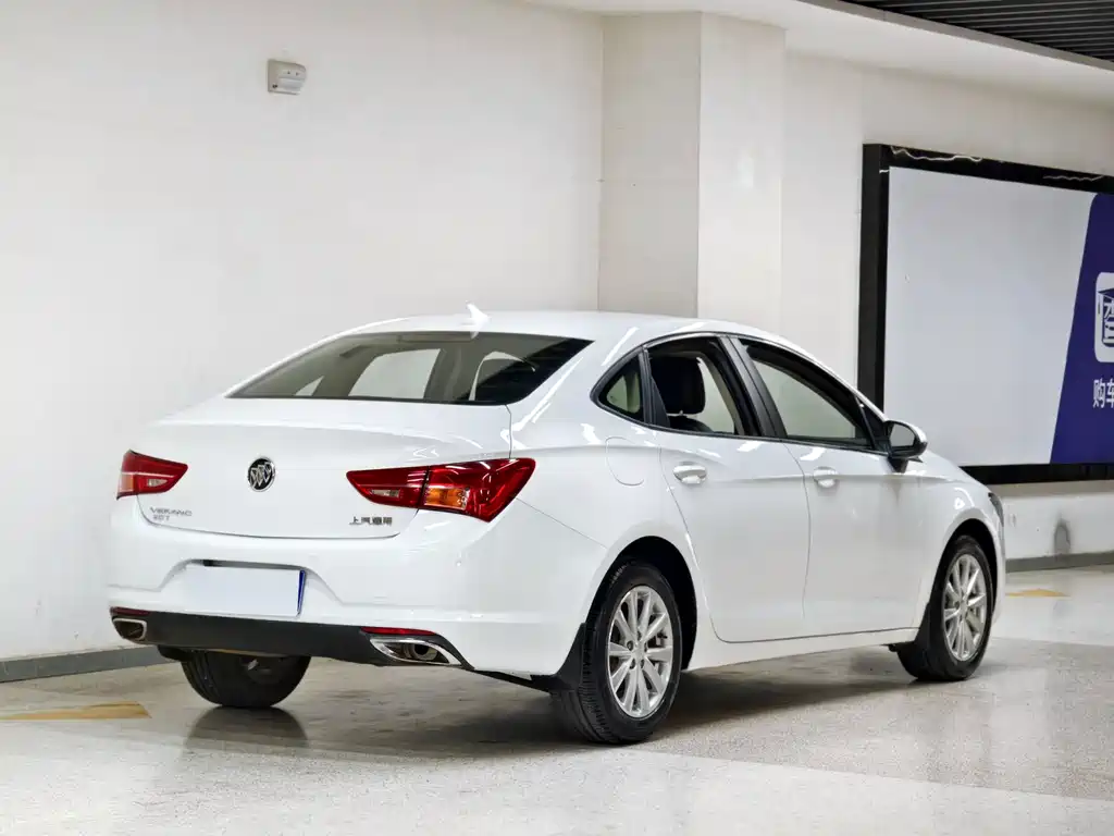 Buick Verano — миниатюра 9