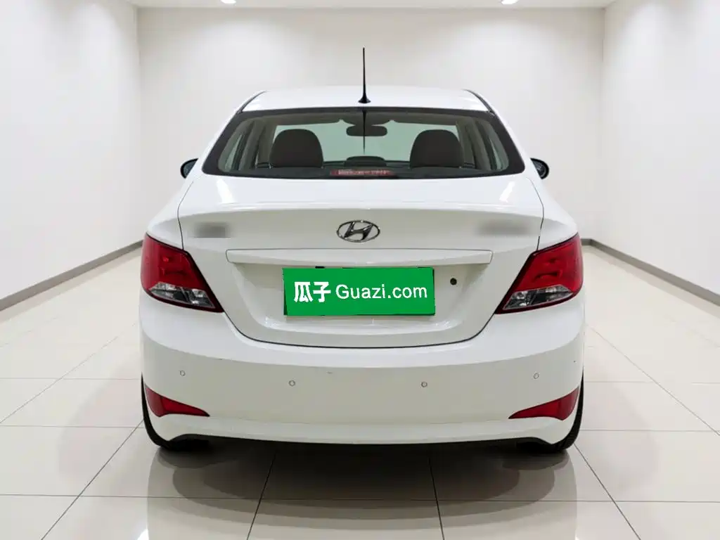 Hyundai Verna — миниатюра 5