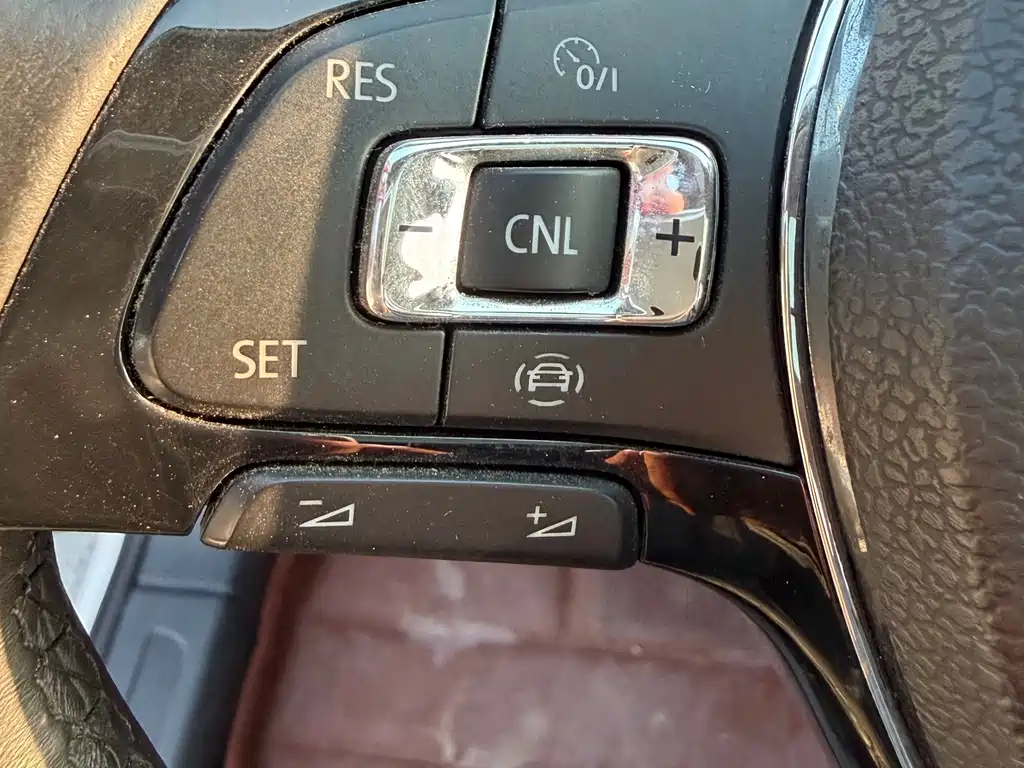 Volkswagen Tiguan L — миниатюра 23
