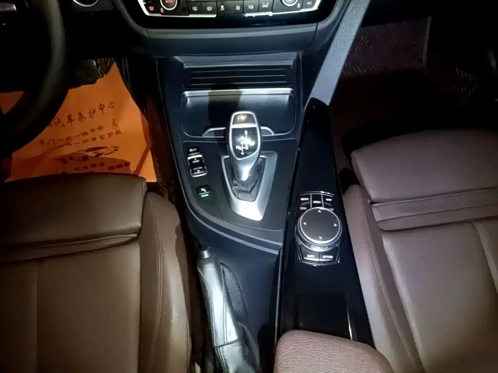 BMW 3 Series — миниатюра 14