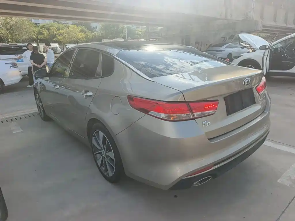 Kia K5 — миниатюра 5