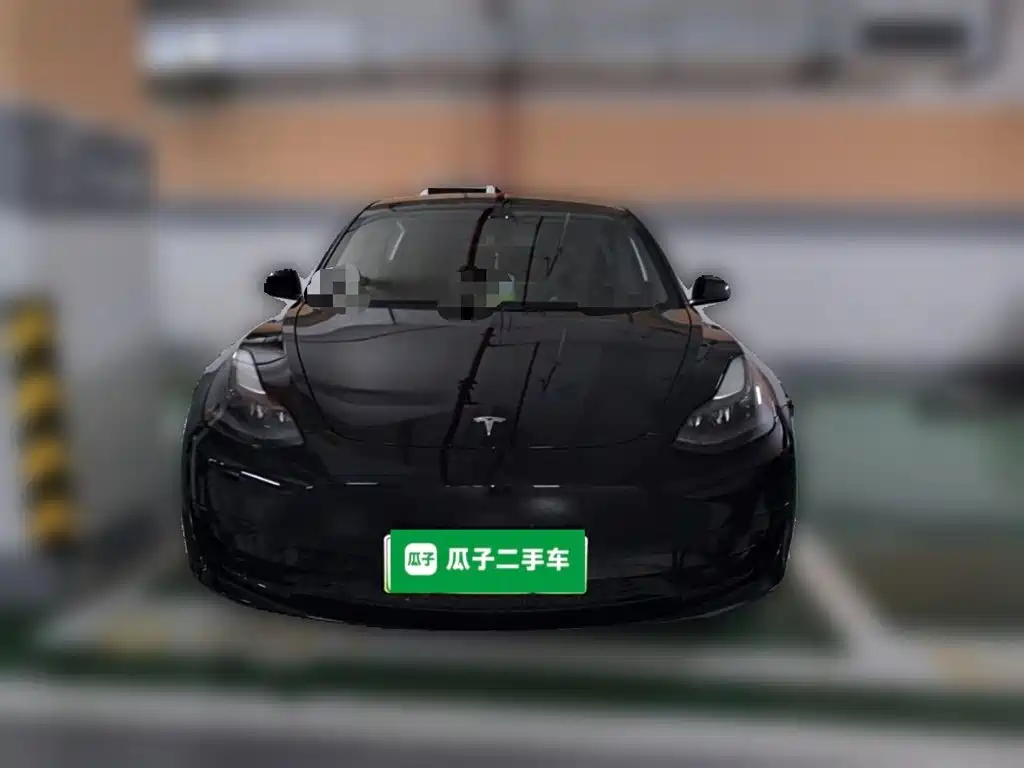 Tesla Model 3 — миниатюра 2